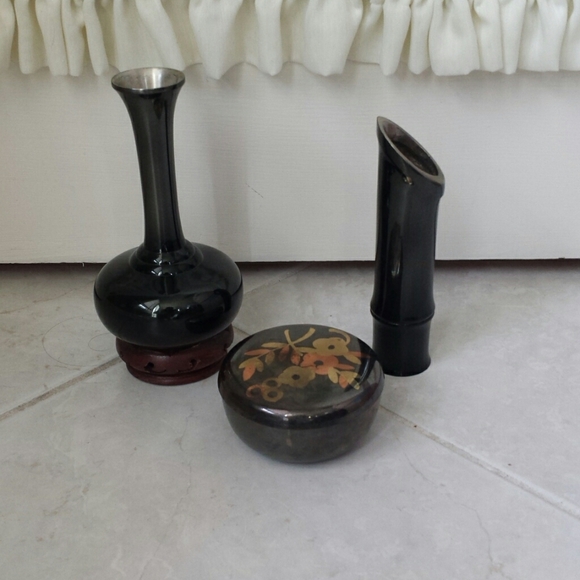 2 Japanese Vases and Trinket Box - Picture 3 of 13